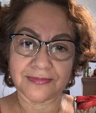 Gabriela, 62 años